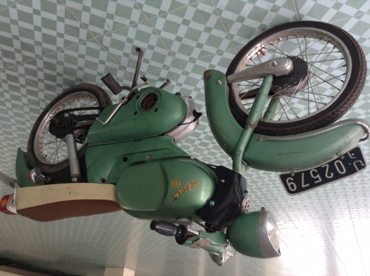 ขายหรือแลกรถเยอรมันไครสเลอร์ รุ่น ฟลอเรส มีเล่มทะเบียน ขอแลกรถmzหัวไม่เลี้ยวมีทะเบียนครับ