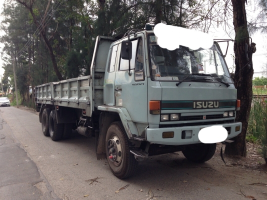 ขาย 10 ล้อ 1 เพลา รถห้างแท้ ยาว 7.20. พร้อมใช่ ต่อรองราคาได้