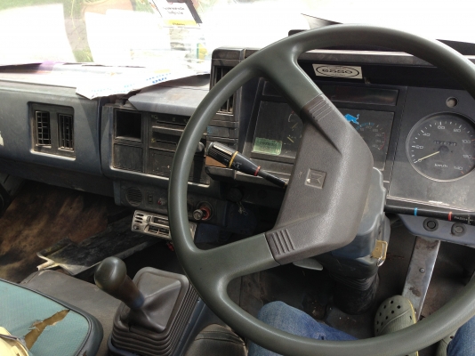 ขาย 10 ล้อ 1 เพลา รถห้างแท้ ยาว 7.20. พร้อมใช่ ต่อรองราคาได้