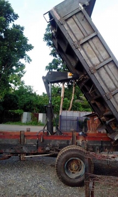 รับต่อดัมพ์ ซ่อมแซสซี ติดตั้งเครน และแก้ไข ตัดต่อ ดัดแปลงการใช้งานตามต้องการ