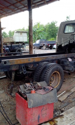 รับต่อดัมพ์ ซ่อมแซสซี ติดตั้งเครน และแก้ไข ตัดต่อ ดัดแปลงการใช้งานตามต้องการ