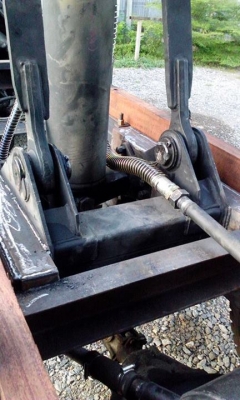 รับต่อดัมพ์ ซ่อมแซสซี ติดตั้งเครน และแก้ไข ตัดต่อ ดัดแปลงการใช้งานตามต้องการ