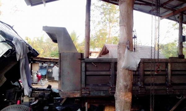 รับต่อดัมพ์ ซ่อมแซสซี ติดตั้งเครน และแก้ไข ตัดต่อ ดัดแปลงการใช้งานตามต้องการ