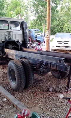 รับต่อดัมพ์ ซ่อมแซสซี ติดตั้งเครน และแก้ไข ตัดต่อ ดัดแปลงการใช้งานตามต้องการ