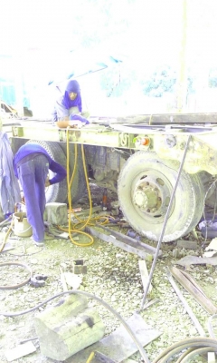 รับต่อดัมพ์ ซ่อมแซสซี ติดตั้งเครน และแก้ไข ตัดต่อ ดัดแปลงการใช้งานตามต้องการ