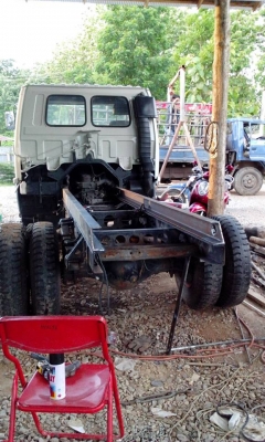 รับต่อดัมพ์ ซ่อมแซสซี ติดตั้งเครน และแก้ไข ตัดต่อ ดัดแปลงการใช้งานตามต้องการ