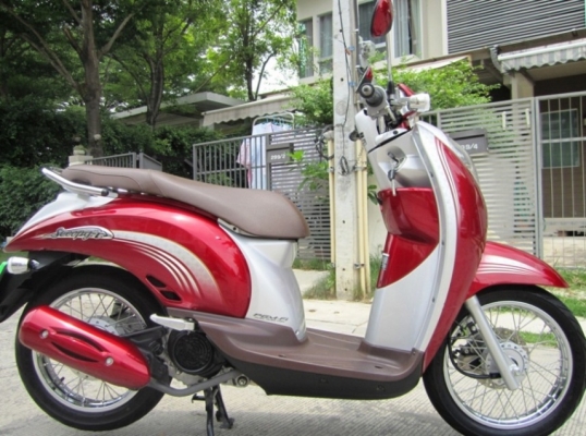 (ขายแล้วค่ะ) Scoopy-i ตัว Top Prestige ใหม่ๆ เดิมแท้ดี ไม่มีบิวด์ ราคาเพียง  บาทเท่านั้น