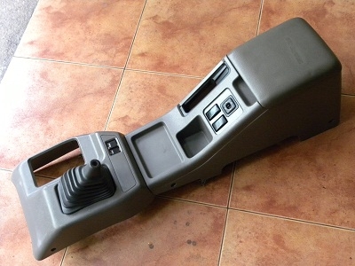 ขายคอนโซนกลาง ISUZU มังกร - ดรากอนอาย