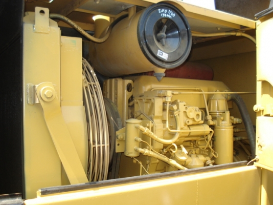 รถตักล้อยาง CAT 910F มาแล้วครับ รถงามแต้ๆเจ้า รอนำเข้าไทยครับ มานะ 085-9049669