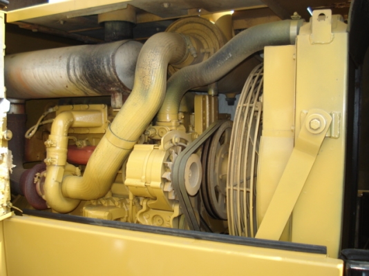 รถตักล้อยาง CAT 910F มาแล้วครับ รถงามแต้ๆเจ้า รอนำเข้าไทยครับ มานะ 085-9049669