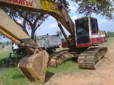 KOMATSU PC200-5ตูดแดงคอนโทรนสั้น ไฟฟ้าครบ อินวอยซ์