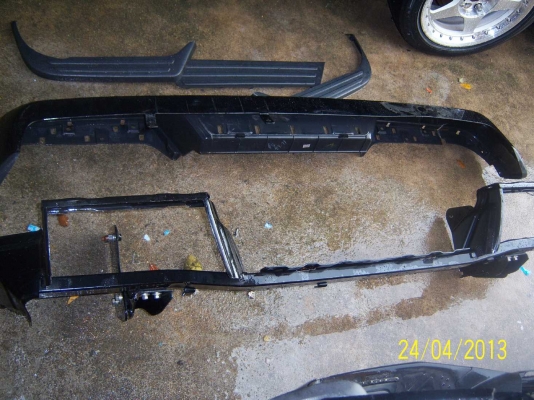 กันชนท้ายกะบะพร้อมขา