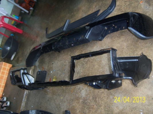 กันชนท้ายกะบะพร้อมขา