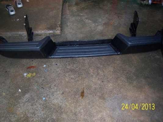 กันชนท้ายกะบะพร้อมขา