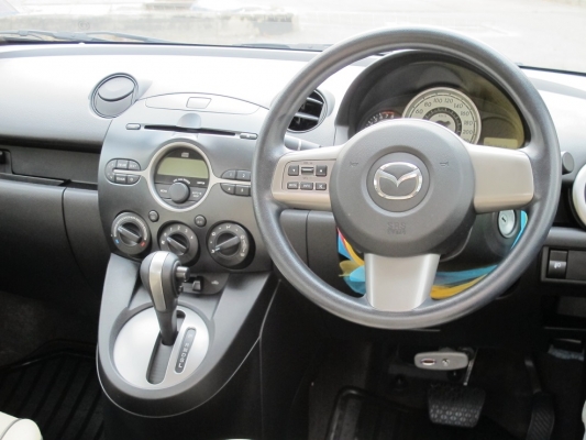 ++ขายรถบ้าน MAZDA 2 AT 1.5 ปี 2011 ABS, AIRBAG คู่++ ++ขายรถบ้าน MAZDA 2 AT 1.5 ปี 2011 ABS, AIRBAG คู่++