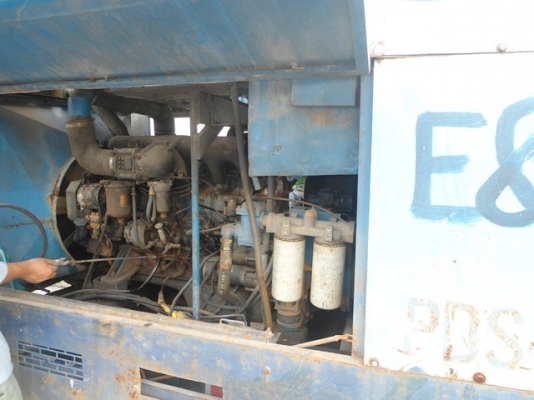 ขายAirman PDS655 cfmเครื่อง EM100 ไดสตาร์ทกับสวิตซ์กุญแจเสีย ขายตามสภาพ