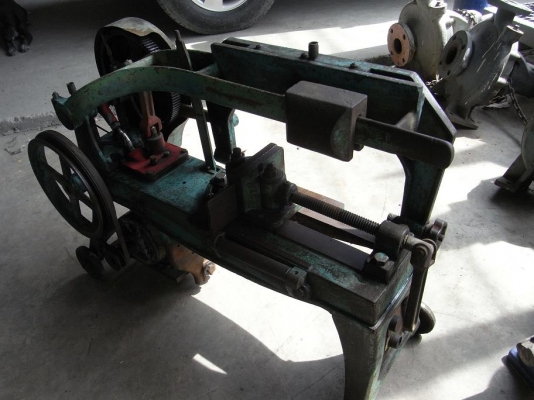 ขายแท่นเลื่อยตัดเหล็ก HERO สภาพดี พร้อมใช้งาน