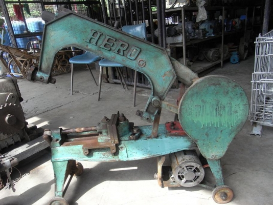 ขายแท่นเลื่อยตัดเหล็ก HERO สภาพดี พร้อมใช้งาน