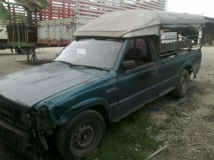 รถกระบะ MAZDA B2500 ตอนเดียว มือเดียว ห้องเครื่องเดิมสุดๆ สีเขียวเดิมสุดๆ คลัซซี่สวยมาก เครื่อง ISUZU ฝาดำ ภาษีไม่ขาด ขับได้ ขายตามสภาพ 65,000