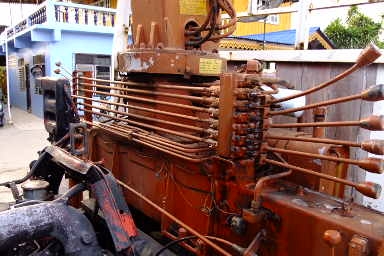 ขาย รถบรรทุกHENO FD ติดเครน ทาดาโน่ 30 V 185 แรงม้า รถเดิมเดิมไม่ได้ตบแต่ง สภาบพร้อมใช้งานมากมาก