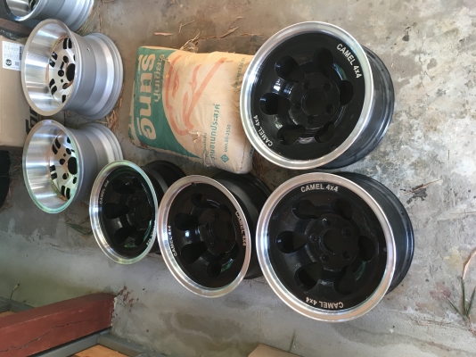 ล้อแมกซ์หยดน้ำ ขอบ15กว้าง7.5 นิ้ว  สีดำ ขอบเงา. ทำสีมาใหม่ พร้อมใช้ ส่งได้ทั่วไทย