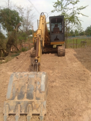 ขายรถแบคโฮ CAT E70B ขายรถแบคโฮ CAT E70B