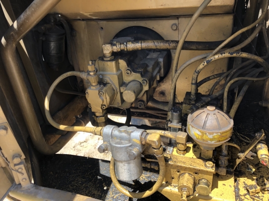 ขายรถแบคโฮ CAT E70B ขายรถแบคโฮ CAT E70B