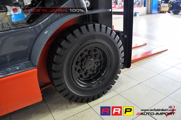 ขายรถโฟล์คลิฟท์มือสอง TOYOTA รุ่น 8FD25-10904 นำเข้าจากประเทศญี่ปุ่น 100\% ไม่เคยใช้งานในไทย