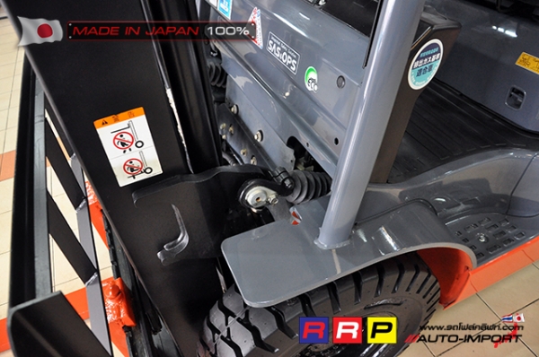 ขายรถโฟล์คลิฟท์มือสอง TOYOTA รุ่น 8FD25-10904 นำเข้าจากประเทศญี่ปุ่น 100\% ไม่เคยใช้งานในไทย