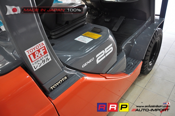 ขายรถโฟล์คลิฟท์มือสอง TOYOTA รุ่น 8FD25-10904 นำเข้าจากประเทศญี่ปุ่น 100\% ไม่เคยใช้งานในไทย