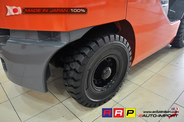 ขายรถโฟล์คลิฟท์มือสอง TOYOTA รุ่น 8FD25-10904 นำเข้าจากประเทศญี่ปุ่น 100\% ไม่เคยใช้งานในไทย
