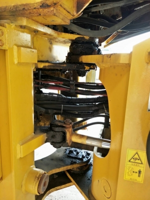 รถตัก Komatsu รุ่นWA200-3Eปี1996 บุ้งกี๋3คิว