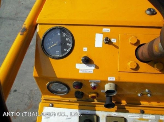 รถปูยางVOGELE รุ่นSuper1704 ล้อยาง