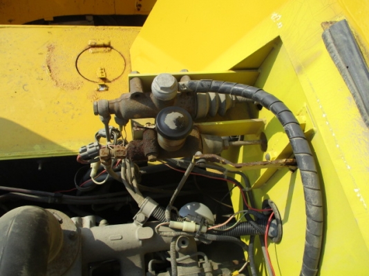 รถบดKAWASAKI รุ่นK20WII ปี2001เครื่องยนต์ISUZU 6BG1