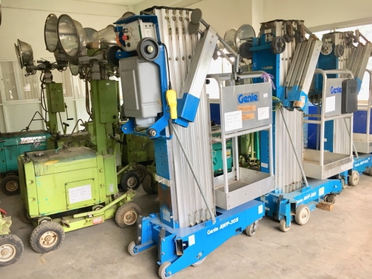 Genie AWP-30S : รถกระเช้า ยกได้ 159kg  สูง 11m นำเข้าจากญี่ปุ่น โทร. 080-6565422 (หนิง)