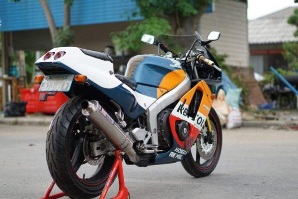 ร้าน วุฒิ นนบุรี ขาย HONDA CBR250cc. เดิมๆ ร้าน วุฒิ นนบุรี ขาย HONDA CBR250cc. เดิมๆ