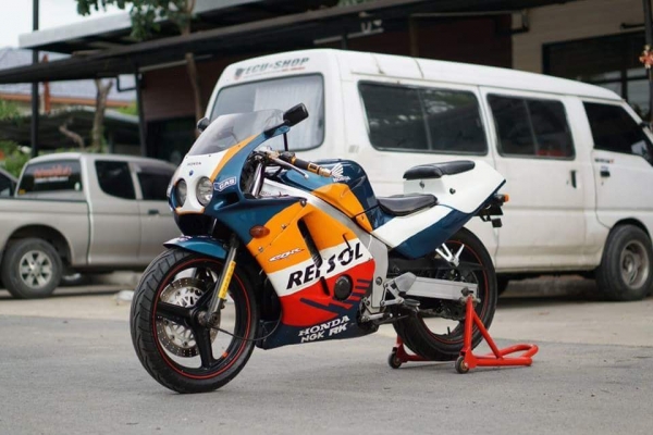 ร้าน วุฒิ นนบุรี ขาย HONDA CBR250cc. เดิมๆ ร้าน วุฒิ นนบุรี ขาย HONDA CBR250cc. เดิมๆ