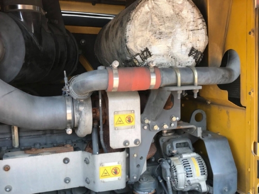 ขายรถตักล้อยาง KOMATSU WA320-6 รถนอกนำเข้าจากญี่ปุ่น สภาพสวยพร้อมใช้งาน มีVDOการทำงานครับ