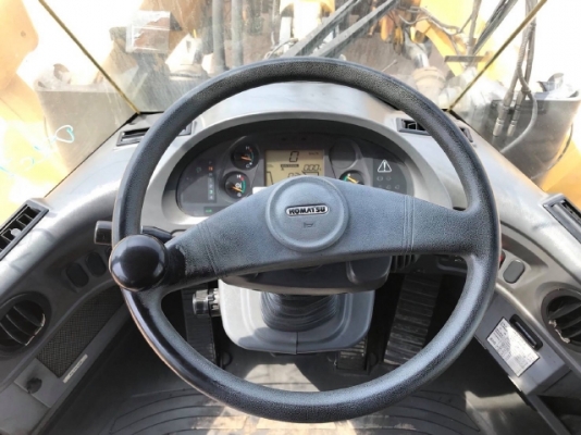 ขายรถตักล้อยาง KOMATSU WA320-6 รถนอกนำเข้าจากญี่ปุ่น สภาพสวยพร้อมใช้งาน มีVDOการทำงานครับ