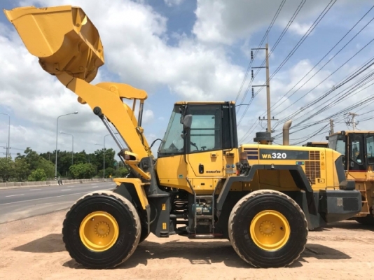 ขายรถตักล้อยาง KOMATSU WA320-6 รถนอกนำเข้าจากญี่ปุ่น สภาพสวยพร้อมใช้งาน มีVDOการทำงานครับ