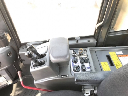 ขายรถตักล้อยาง KOMATSU WA320-6 รถนอกนำเข้าจากญี่ปุ่น สภาพสวยพร้อมใช้งาน มีVDOการทำงานครับ