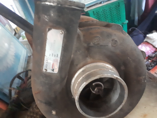 ขายปั๊มดีเซล Isuzu 6SA 210 + ปั๊มลม + หัวฉีด + เทอร์โบ