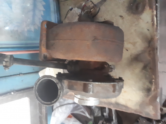 ขายปั๊มดีเซล Isuzu 6SA 210 + ปั๊มลม + หัวฉีด + เทอร์โบ