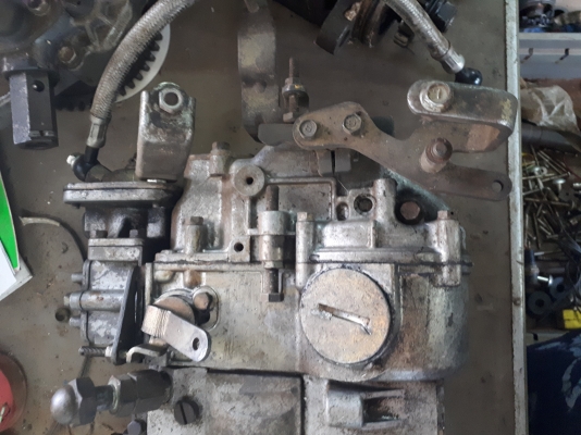 ขายปั๊มดีเซล Isuzu 6SA 210 + ปั๊มลม + หัวฉีด + เทอร์โบ