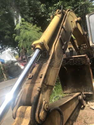 ขายด่วน รถแบคโฮ komatsu 120 รุ่น 2 เครื่องเดิม ตัวเดิน โซ่มีหลวมแต่ใช้งานได้ใช้ตัก ขวดในร้านของเก่า ขายต่ามสภาพ มีเอกสารซื้อขาย 160000 บาท