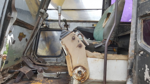 ขาย แบคโฮ KOBELCO SK200 Mark 3 เก๋งเทา เครื่องดี ปั้มดี ช่วงล่างแน่น เอกสารใบอินวอยซ์ ขาย แบคโฮ KOBELCO SK200 Mark 3 เก๋งเทา เครื่องดี ปั้มดี ช่วงล่างแน่น เอกสารใบอินวอยซ์