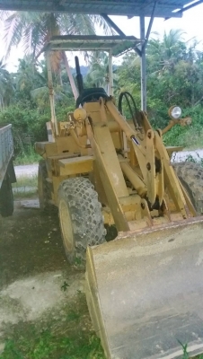 รถตัก KOMATSU 505. สนใจติดต่อ 081 - 6079515