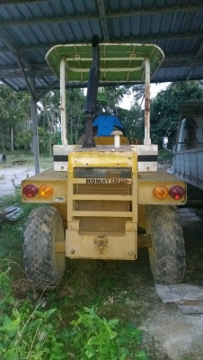 รถตัก KOMATSU 505. สนใจติดต่อ 081 - 6079515