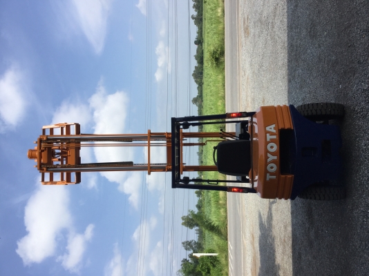 ช โฟรคลิฟท์  ขาย โตโยต้า รุ่น 5 ดีเซล 2.5 ตัน