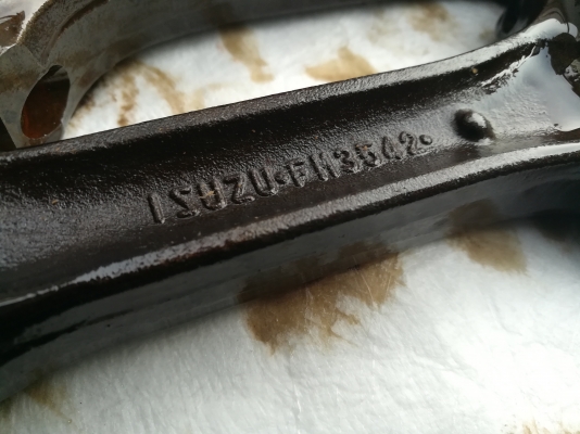 ก้านสูบ Isuzu 4jg2 แท้ถอด ก้านสูบ Isuzu 4jg2 แท้ถอด